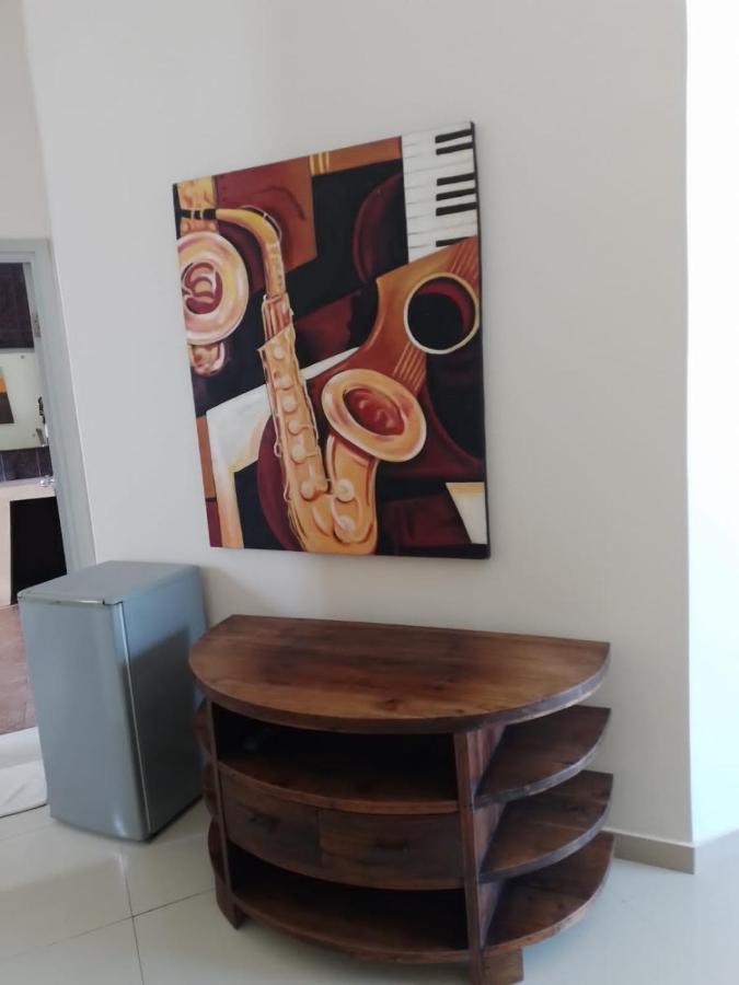 Marinos Place Легиан Екстериор снимка