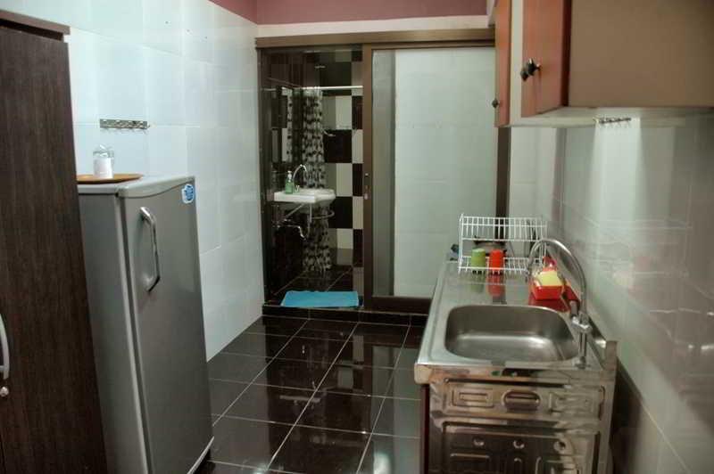 Marinos Place Легиан Екстериор снимка